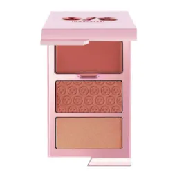 onesize-cheek-clapper-3d-blush-trio-palette-very-that